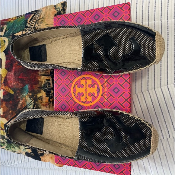 Like new - Picture 2 of 3